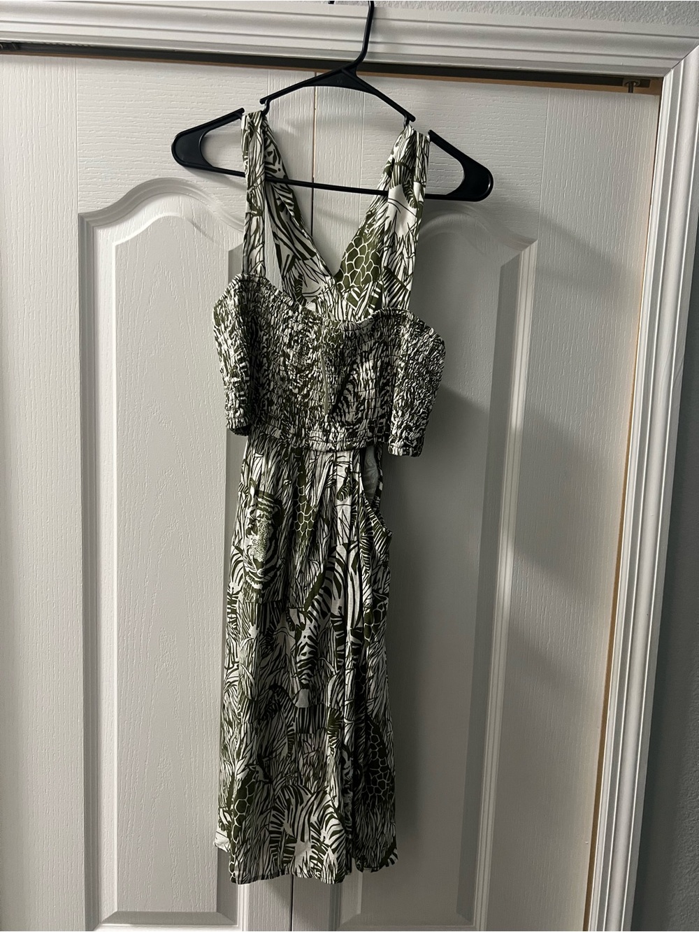 NWT Anthropologie - Sz L- Green & White Printed Smocked Waist Sundress